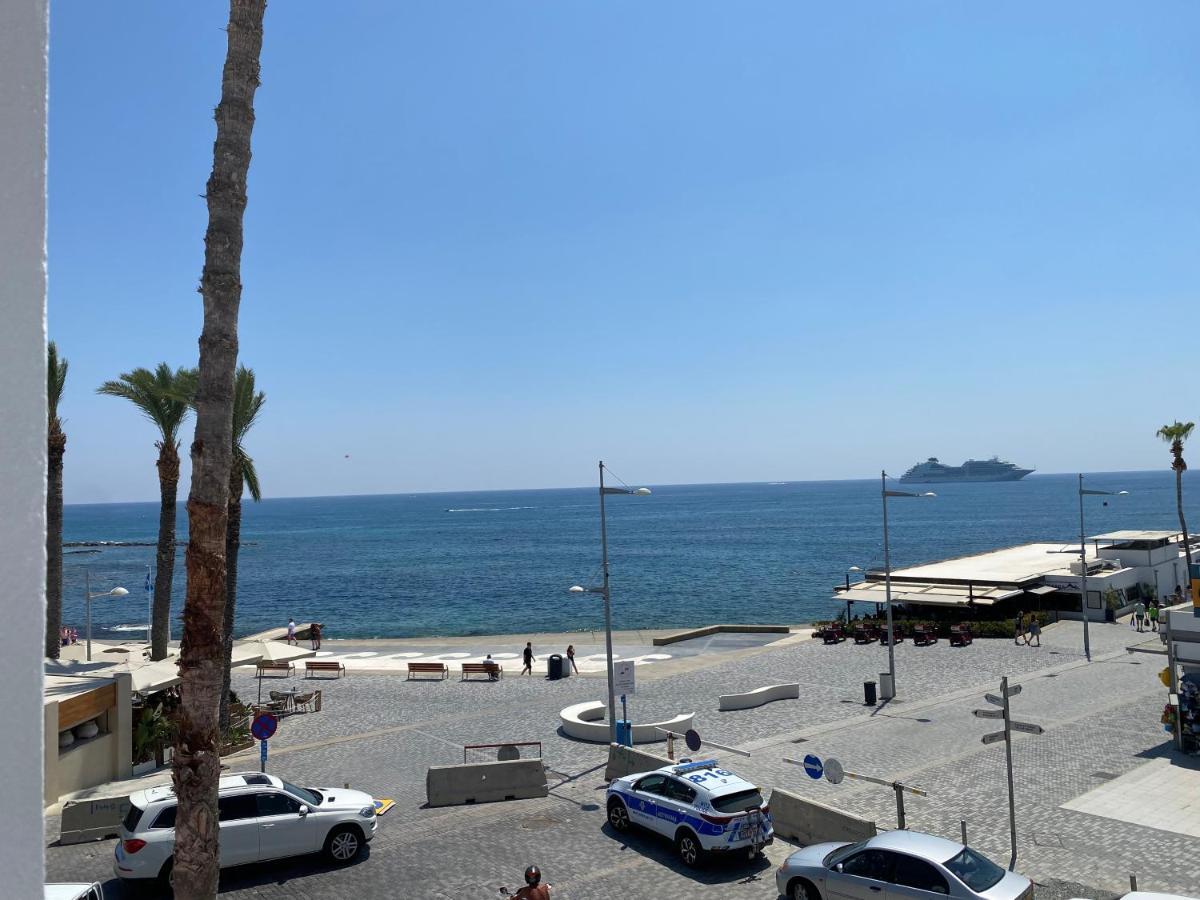 Sea La Vie #1 - Luxury Seaview Apartment Paphos Bagian luar foto