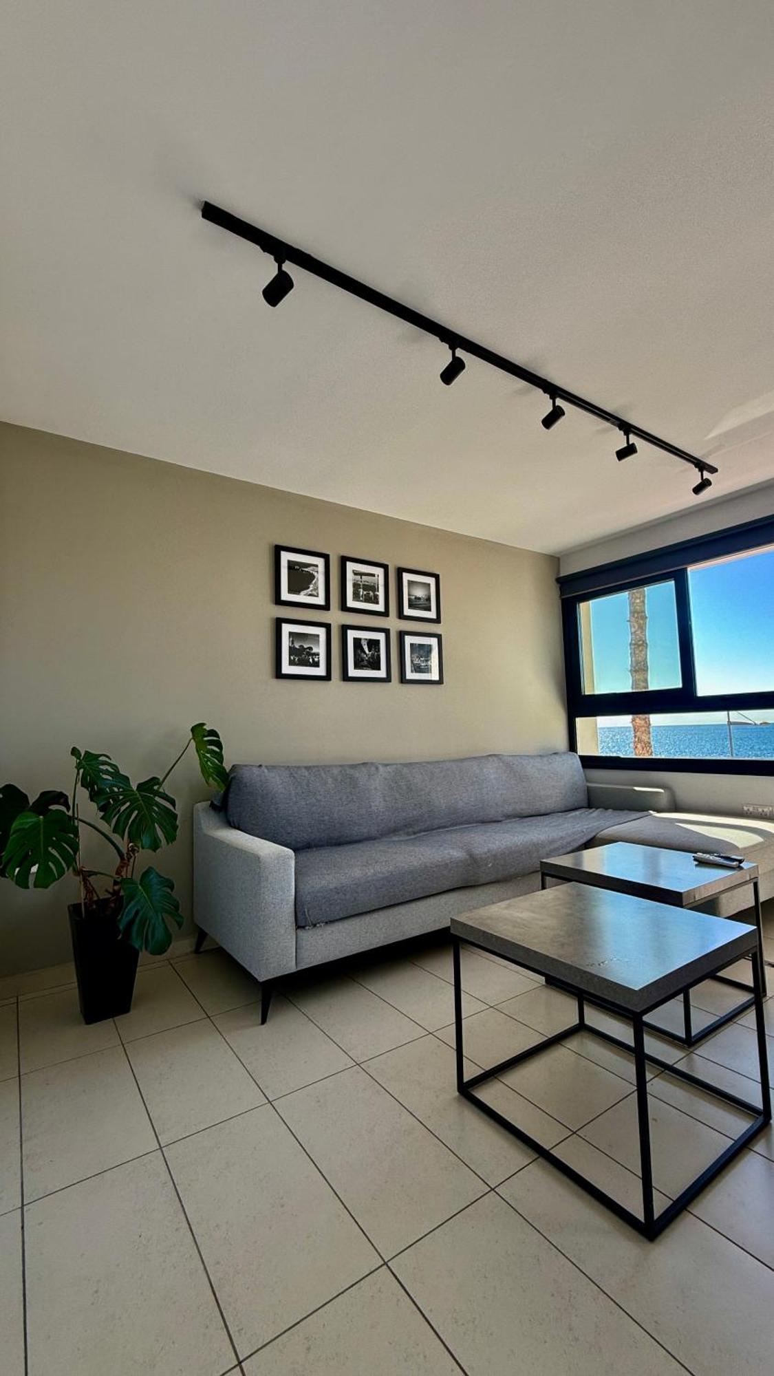 Sea La Vie #1 - Luxury Seaview Apartment Paphos Bagian luar foto